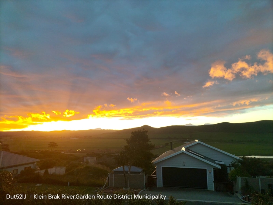 3 Bedroom Property for Sale in Fraaiuitsig Western Cape